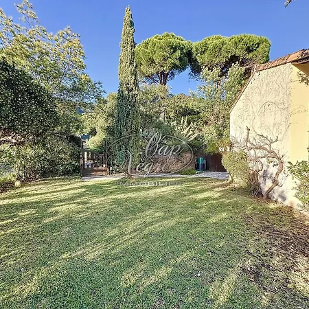 Mazet T2 Pour 4 Pers Avec Jardin Vue Avec Piscine Au Mas De Pramousquier 펜션