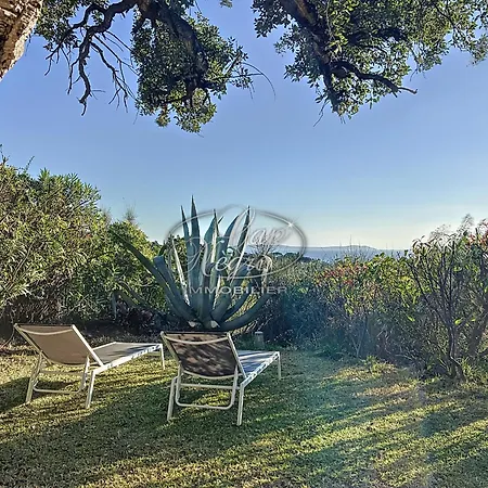 Mazet T2 Pour 4 Pers Avec Jardin Vue Avec Piscine Au Mas De Pramousquier 펜션 *